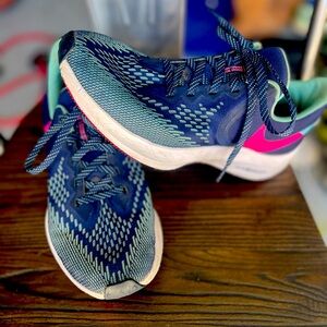 Nike zoom Winflo. Size 8.